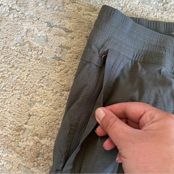 Kuhl Haven Black Olive Dark Green Hiking Pants Joggers Elasticated Waist: XL - Picture 6 of 13